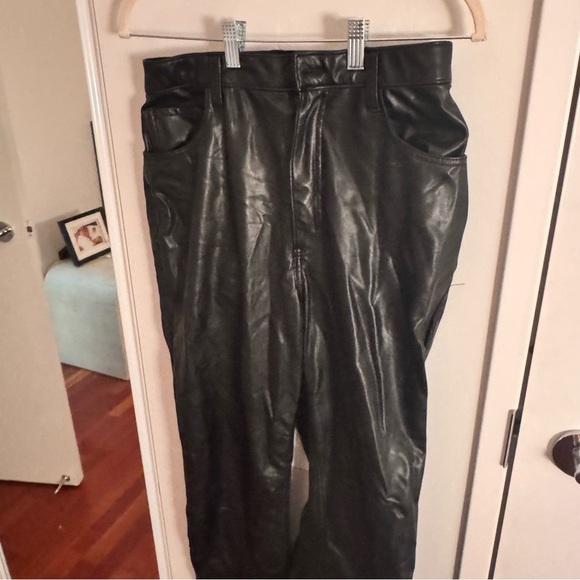 ABERCROMBIE curve love skinny high rise vegan leather pants - Picture 6 of 7